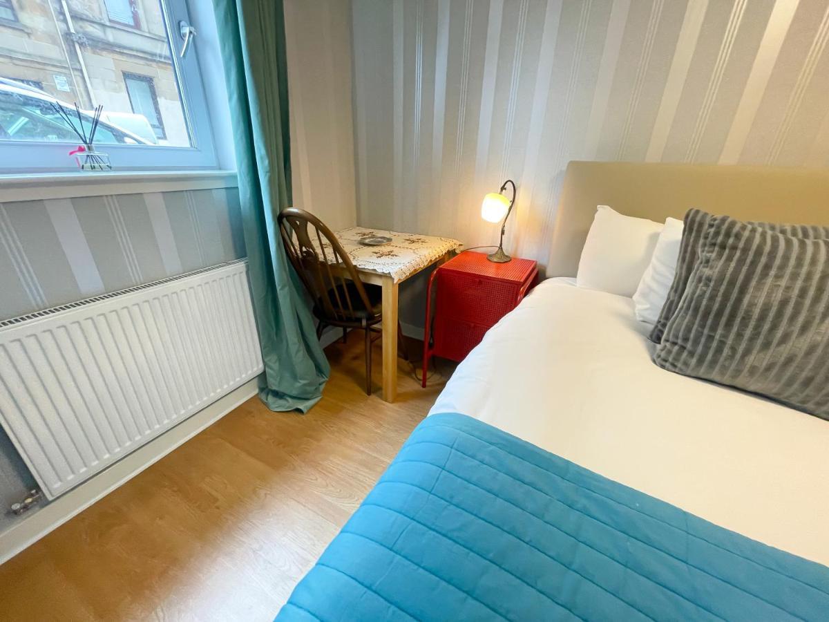 Kelvingrove 2 Bedroom Apartment - Private Parking Glasgow Esterno foto