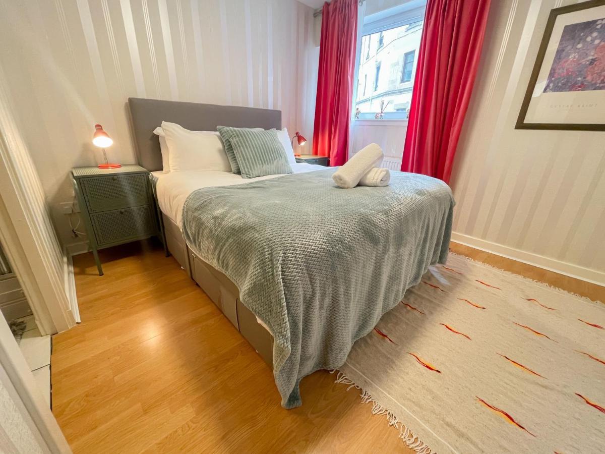 Kelvingrove 2 Bedroom Apartment - Private Parking Glasgow Esterno foto