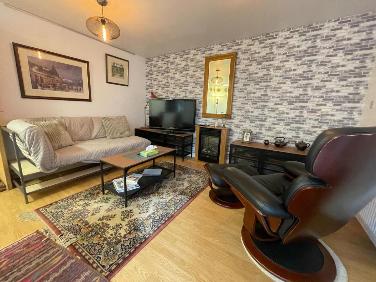 Kelvingrove 2 Bedroom Apartment - Private Parking Glasgow Esterno foto
